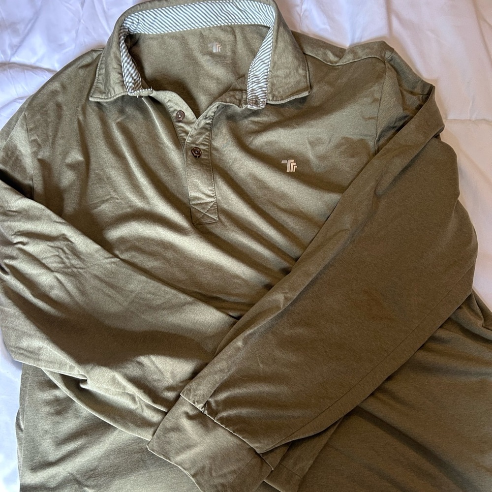 Classic Green Polo Shirt with Long Sleeves